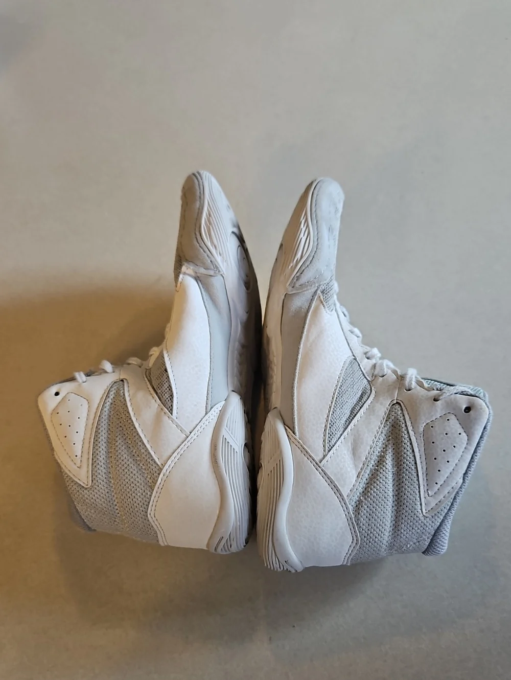 Asics pre owned
